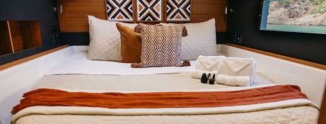 Aquanimity  Dufour Yachts Dufour 48 Interior 18