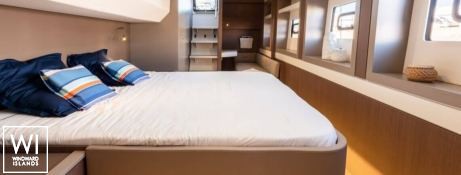 MIM OCEAN 3  Catana Catamaran Bali 5.4 Interior 1