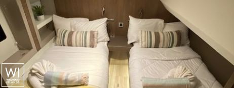 SEA BREEZE - FF  Catana Catamaran Bali 5.4 Interior 9