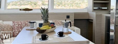 YOFF  Lagoon Catamaran Lagoon 46 Interior 4