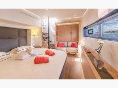 Floramye  Fountaine Pajot Alegria 67 Interior 6