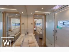 Floramye  Fountaine Pajot Alegria 67 Interior 7