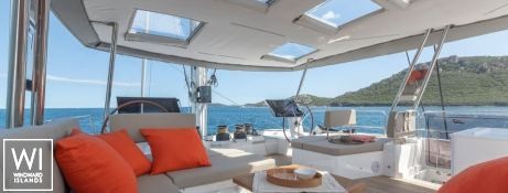 AQUA TIKI III   Fountaine Pajot Alegria 67 Interior 14
