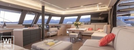 AQUA TIKI III   Fountaine Pajot Alegria 67 Interior 15