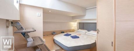 INSPIRANTE  Fountaine Pajot Alegria 67 Interior 16