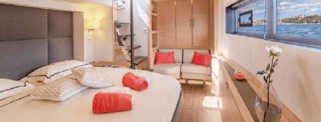 LOOMA  Fountaine Pajot Alegria 67 Interior 10
