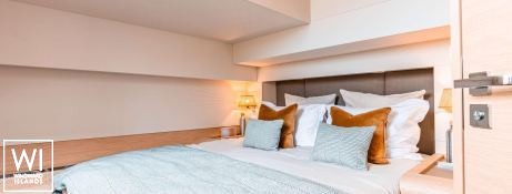 The Blue Dream  Fountaine Pajot Alegria 67 Interior 11