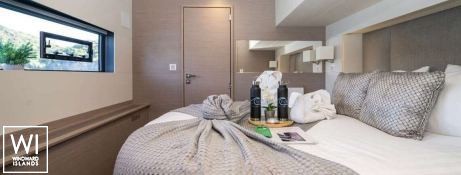 MY TY  Fountaine Pajot Alegria 67 Interior 28