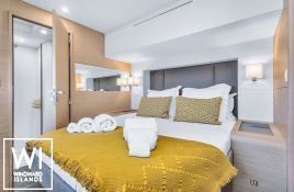 NEOW  Fountaine Pajot Alegria 67 Interior 7