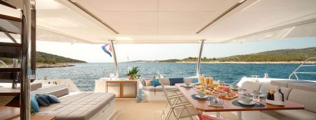Floramye  Fountaine Pajot Alegria 67 Exterior 11