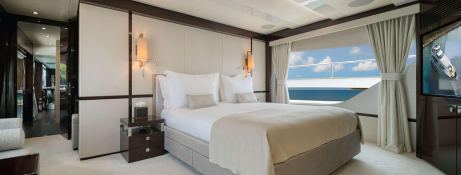 Quantum  Sunseeker Predator 108 Exterior 1