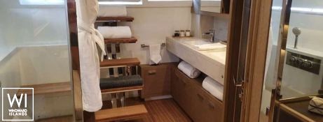 MARE BLU  Lagoon Catamaran Power 630 Interior 8