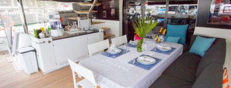 JAN'S FELION  Lagoon Catamaran Power 630 Exterior 7