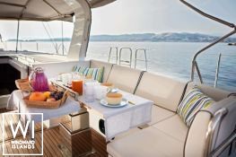 Oceanis  62 Beneteau Interior 1