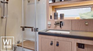 Oceanis  62 Beneteau Interior 8