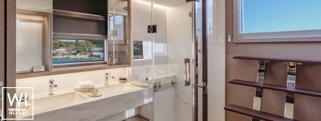 DAIQUIRI  Lagoon Catamaran Lagoon 65 Interior 20