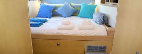 FUERTE  Lagoon Catamaran Lagoon 65 Interior 9