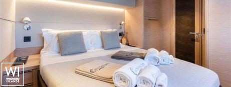 White Caps  Lagoon Catamaran Lagoon 65 Interior 12