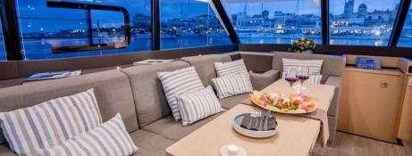 Endless Beauty  Fountaine Pajot MY 44 Interior 13