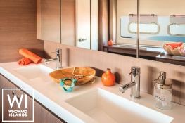 Bali 4.8 Catana Catamaran Interior 11