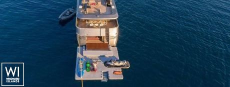 SUMMER FUN  Admiral Yachts Admiral  101 Exterior 7