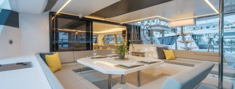 Leopard  50 Robertson & Caines Interior 4