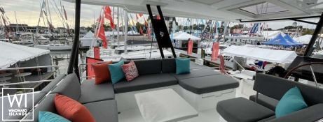 KRAZY KAT  Fountaine Pajot Samana 59 Interior 18