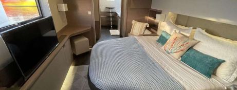 KRAZY KAT  Fountaine Pajot Samana 59 Interior 19