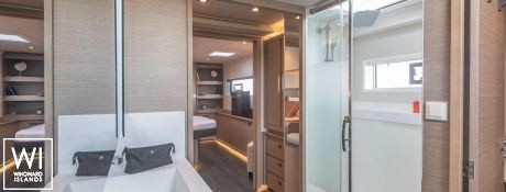 KRAZY KAT  Fountaine Pajot Samana 59 Interior 20