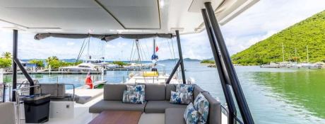 PORT TO VINO  Fountaine Pajot Samana 59 Exterior 4