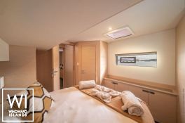 OKINAWA  Fountaine Pajot Samana 59 Interior 2