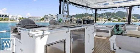 SOMETHING WONDERFUL  Robertson & Caines Leopard  5800 Exterior 1