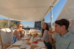 AJAO  Baglietto Yacht 27m Interior 10