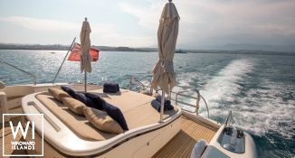 ELLERY A   Leopard Yachts Leopard 24 Interior 9