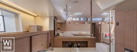 Mahina 3  CNB Bordeaux 21m Interior 12