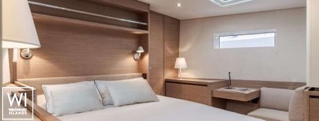 Mahina 3  CNB Bordeaux 21m Interior 13