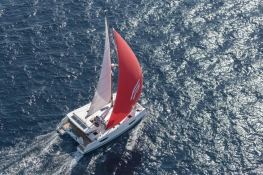 Isla 40 Fountaine Pajot Exterior 1