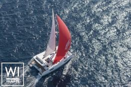 Isla 40 Fountaine Pajot Exterior 1