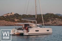Isla 40 Fountaine Pajot Exterior 7
