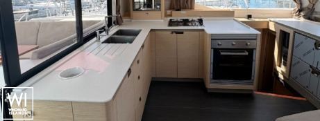 Tanna 47 Fountaine Pajot Interior 16