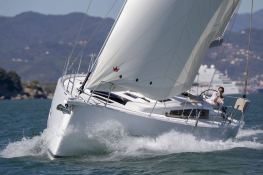 Dufour 430 Dufour Yachts Exterior 2