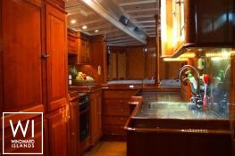 Aphrodite  Vitters Sloop 28m Interior 14