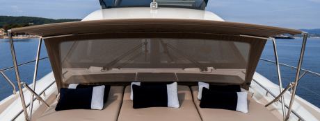 Romy One  Jeanneau Prestige 680 Exterior 1