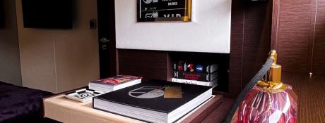 Romy One  Jeanneau Prestige 680 Interior 1