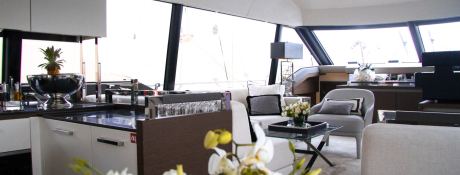 Romy One  Jeanneau Prestige 680 Interior 1