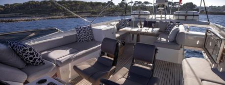 APOLLONIA  Jeanneau Prestige 680 Exterior 8