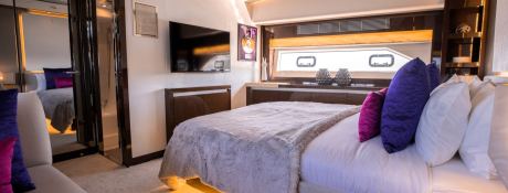 APOLLONIA  Jeanneau Prestige 680 Interior 16