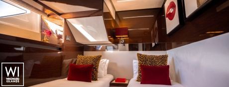 APOLLONIA  Jeanneau Prestige 680 Interior 25