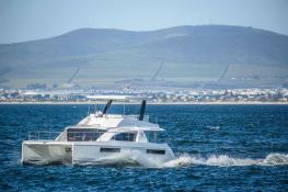 New horizon  Robertson & Caines Leopard Power 43 Exterior 5