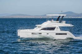 New horizon  Robertson & Caines Leopard Power 43 Exterior 1